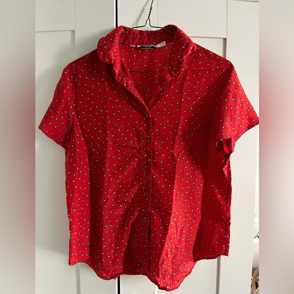 Silky Red Paisley Cropped Sleeve Blouse - S